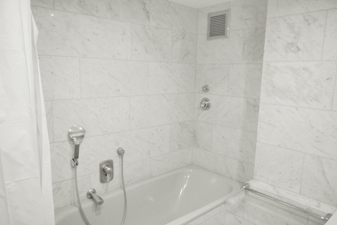 F10 Apartments أولم المظهر الخارجي الصورة